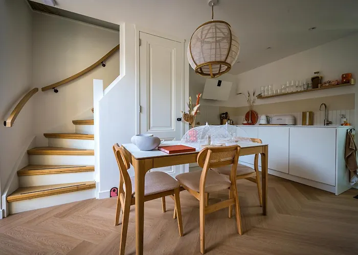 5 O Clock Somewhere Bergen